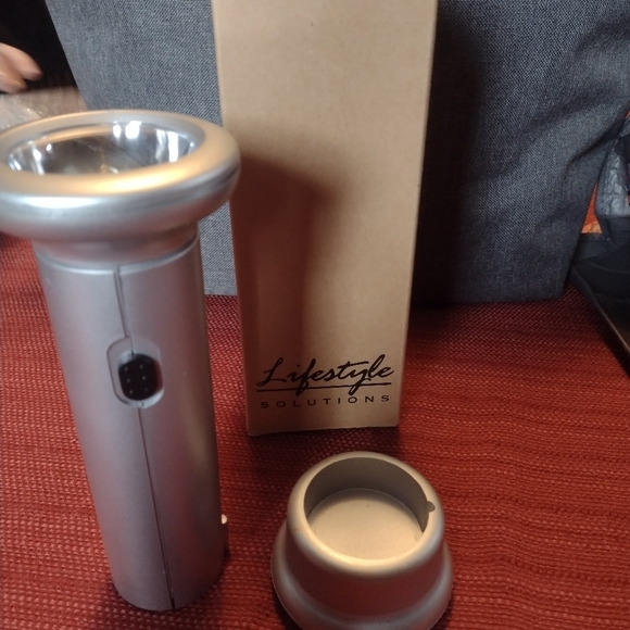 Telescope/Flashlight Task Light Avon NEW - Picture 1 of 3